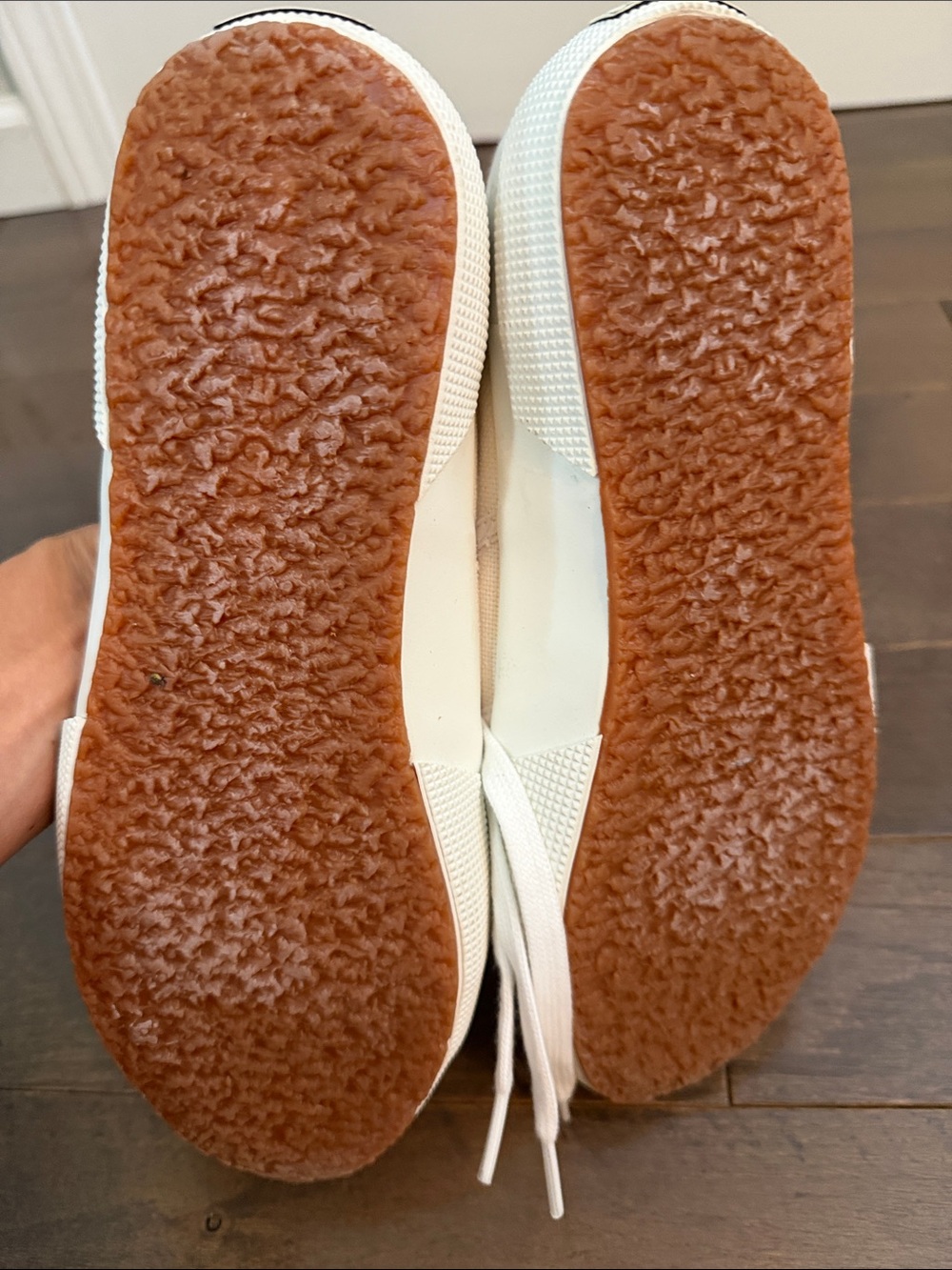 Superga White Low-Top Canvas Sneakers - Picture 4 of 7